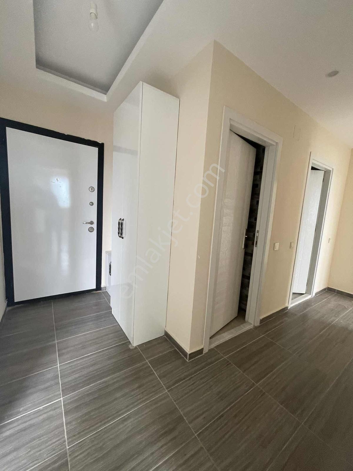 Cadde~üzeri~2+1~k.mutfak~az~katlı~cazip~aile~apartmanı~ - Görsel 18