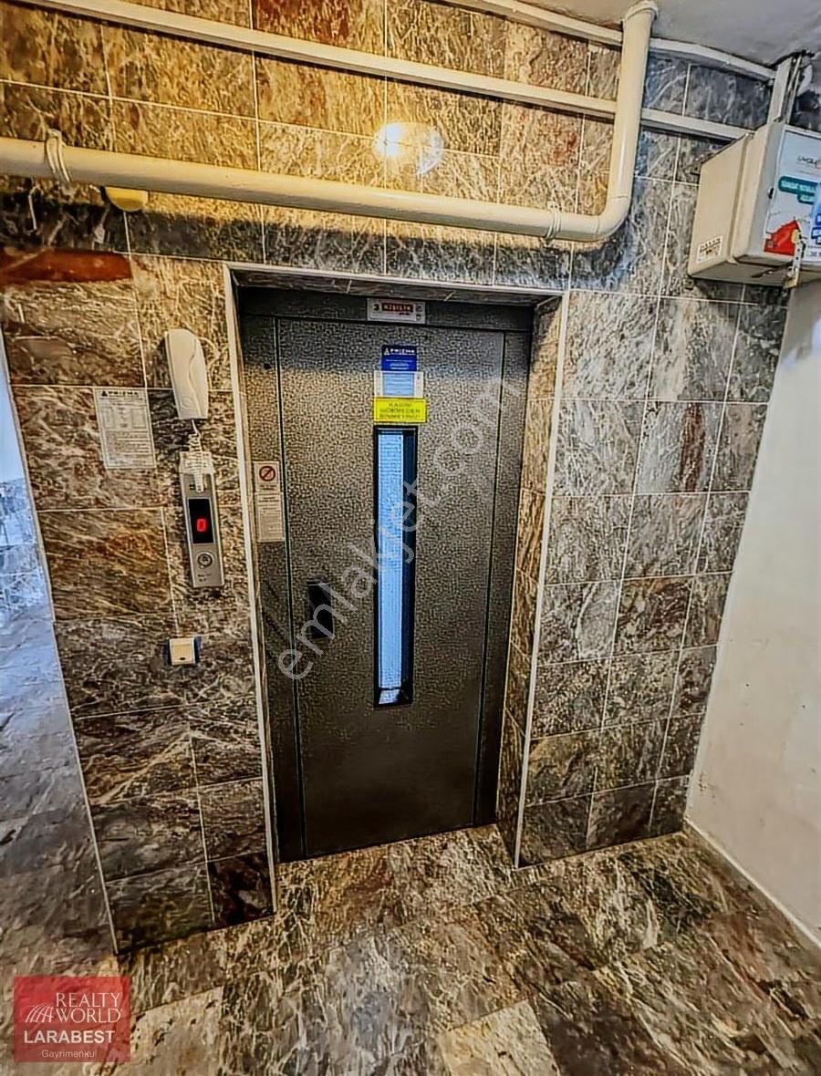 Yeşilbahcede 3+1 160m2 Satılık Daire - Görsel 12