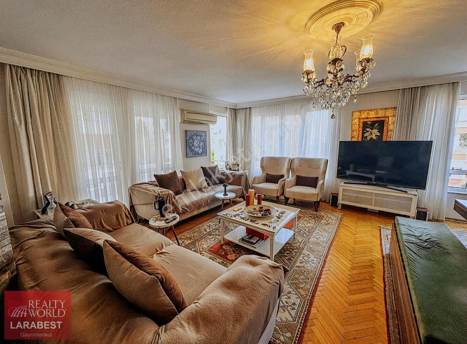 Yeşilbahcede 3+1 160m2 Satılık Daire - Görsel 6