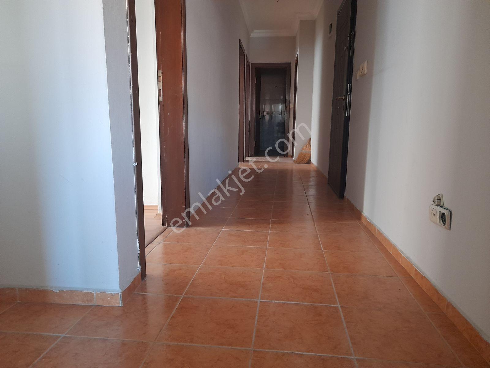 Metroya Yakın Kiralık Arakat Daire - Görsel 16