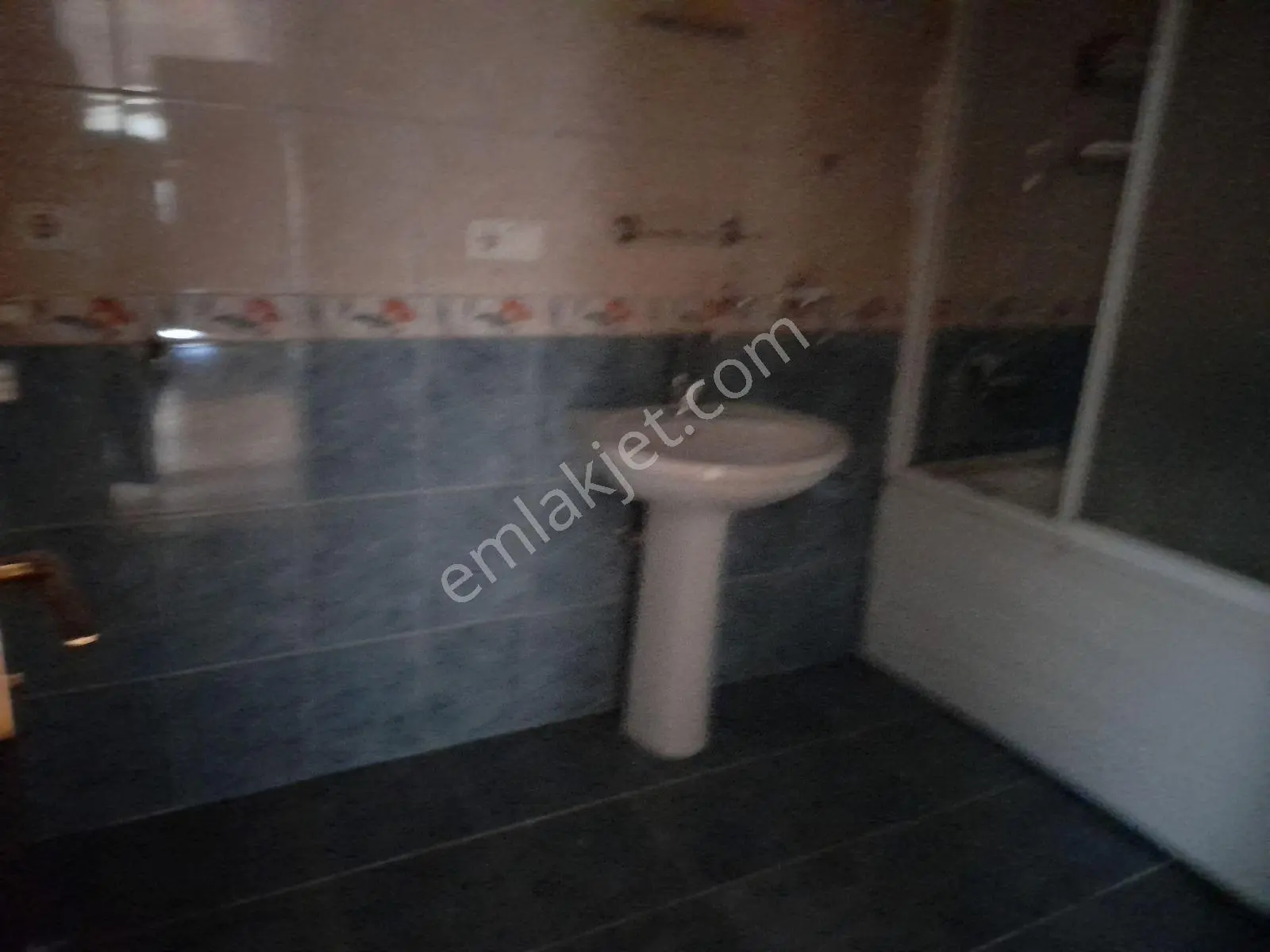 Metroya Yakın Kiralık Arakat Daire - Görsel 5