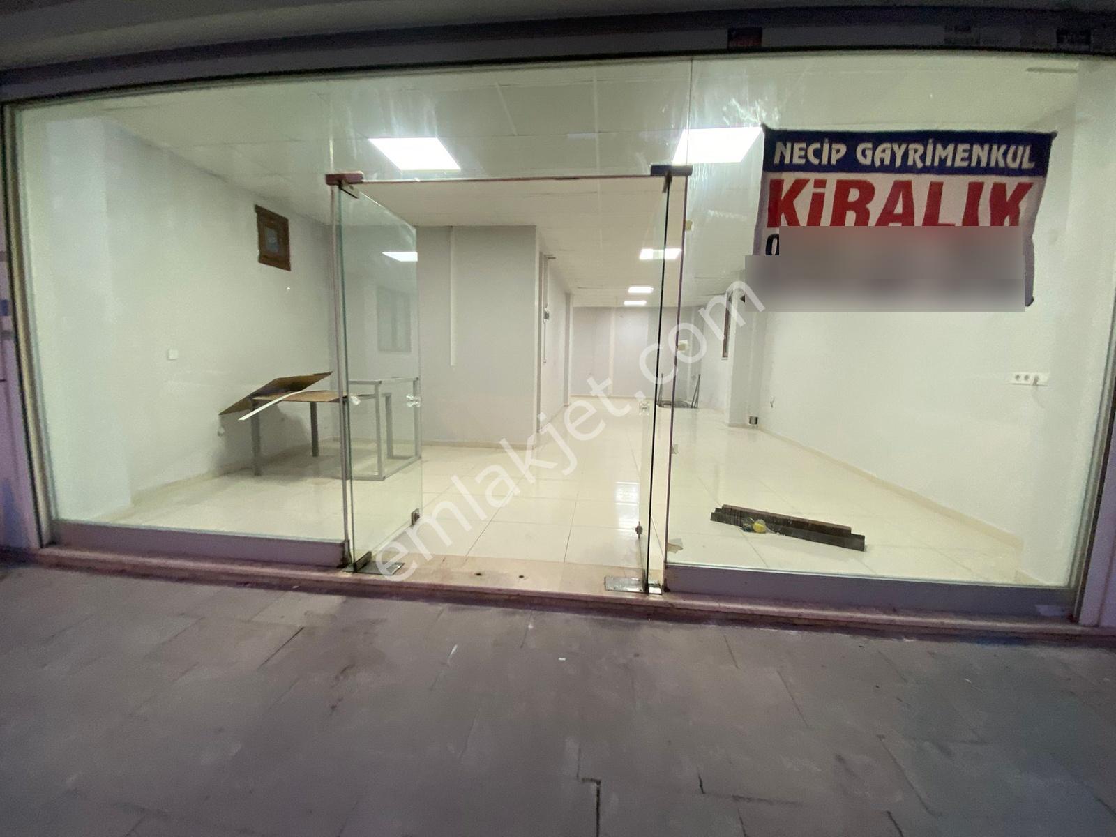 Velibabada Düz Girş Kiralık Depolu Dükkan - Görsel 2