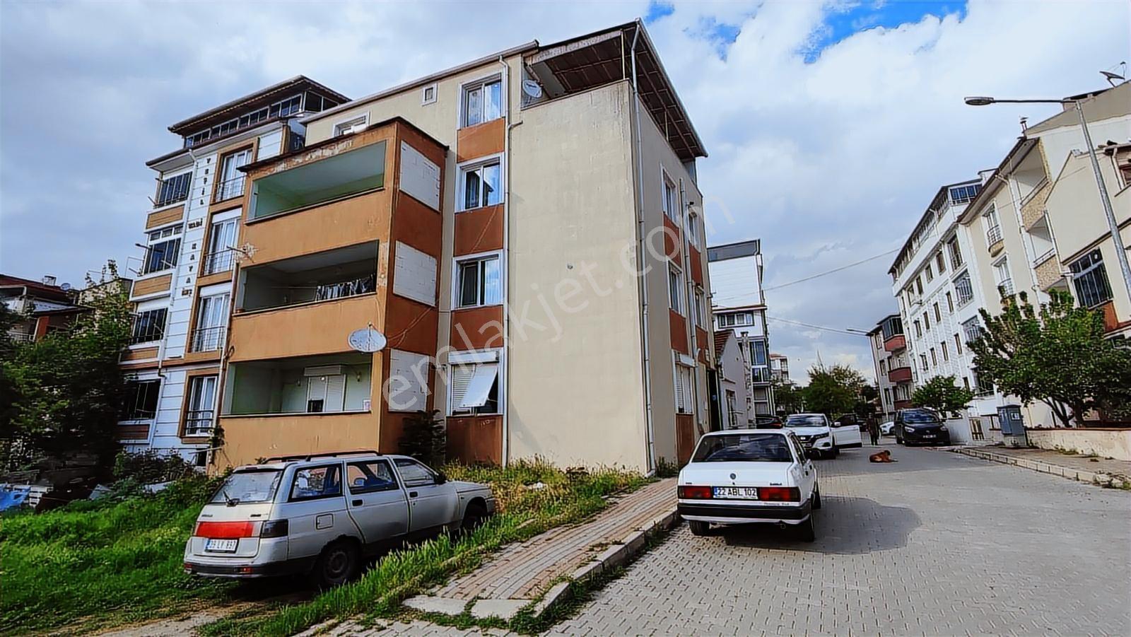 Yatırımcıya Fırsat Toplamda 4 Daire