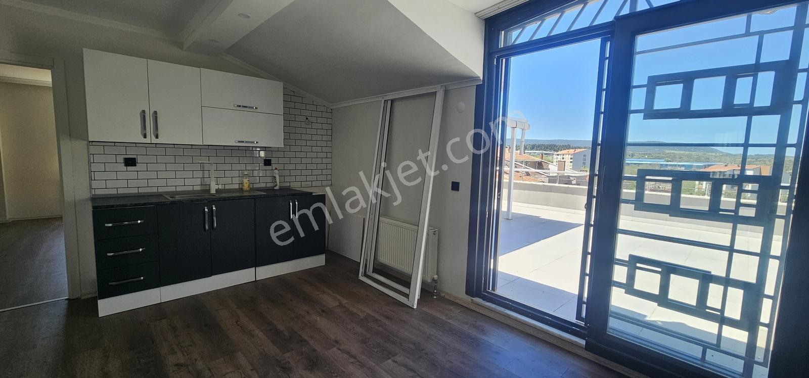 Çanakkale Eceabatta Boğaza Sıfır Geniş Dublex Daire - Görsel 32