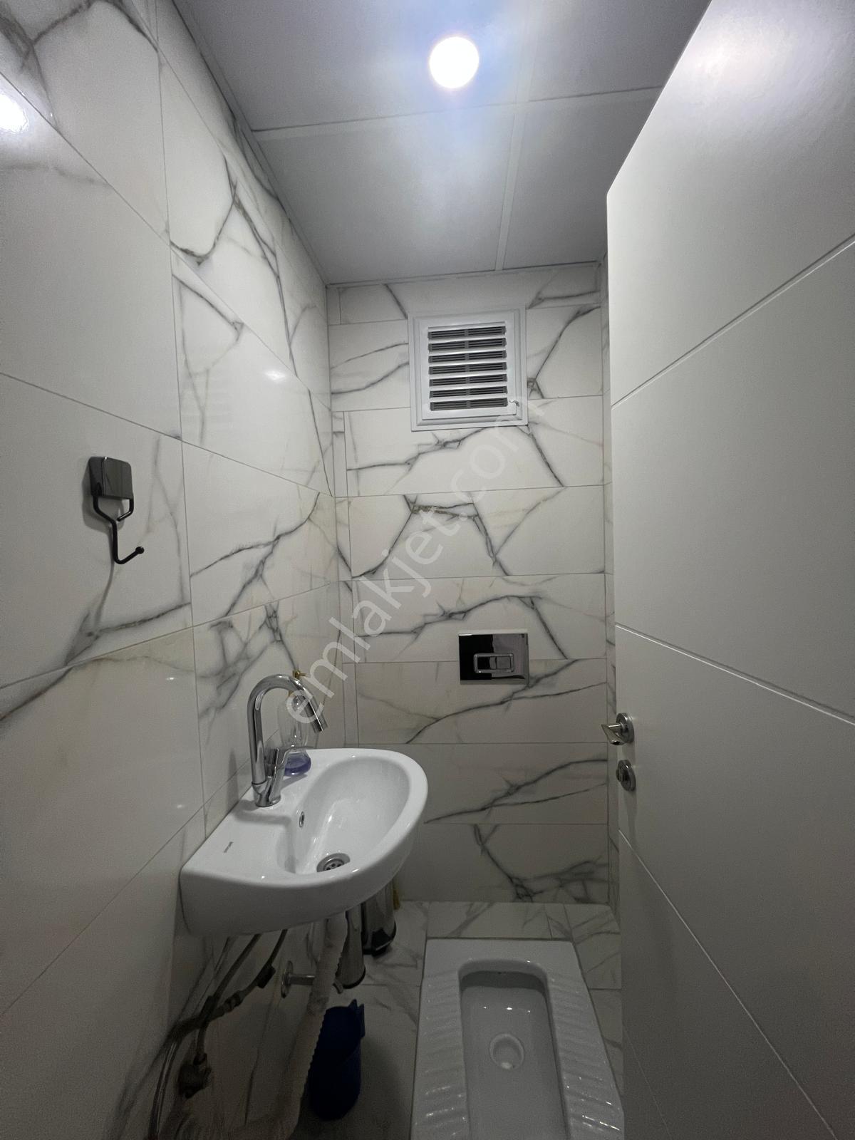 Hatip Mah. Havuzlu Site İçinde 3+1/140m2 Ara Kat Satılık Daire - Görsel 11