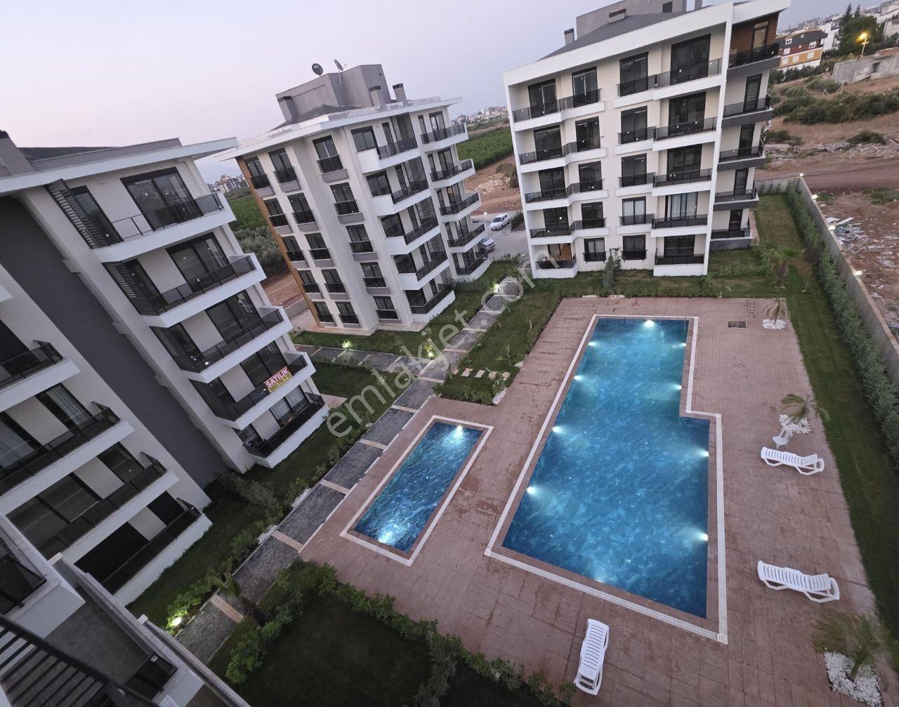 110 M2 Geniş 2+1 / Havuz Ve Dağ Manzaralı / Cam Balkonlu - Görsel 5