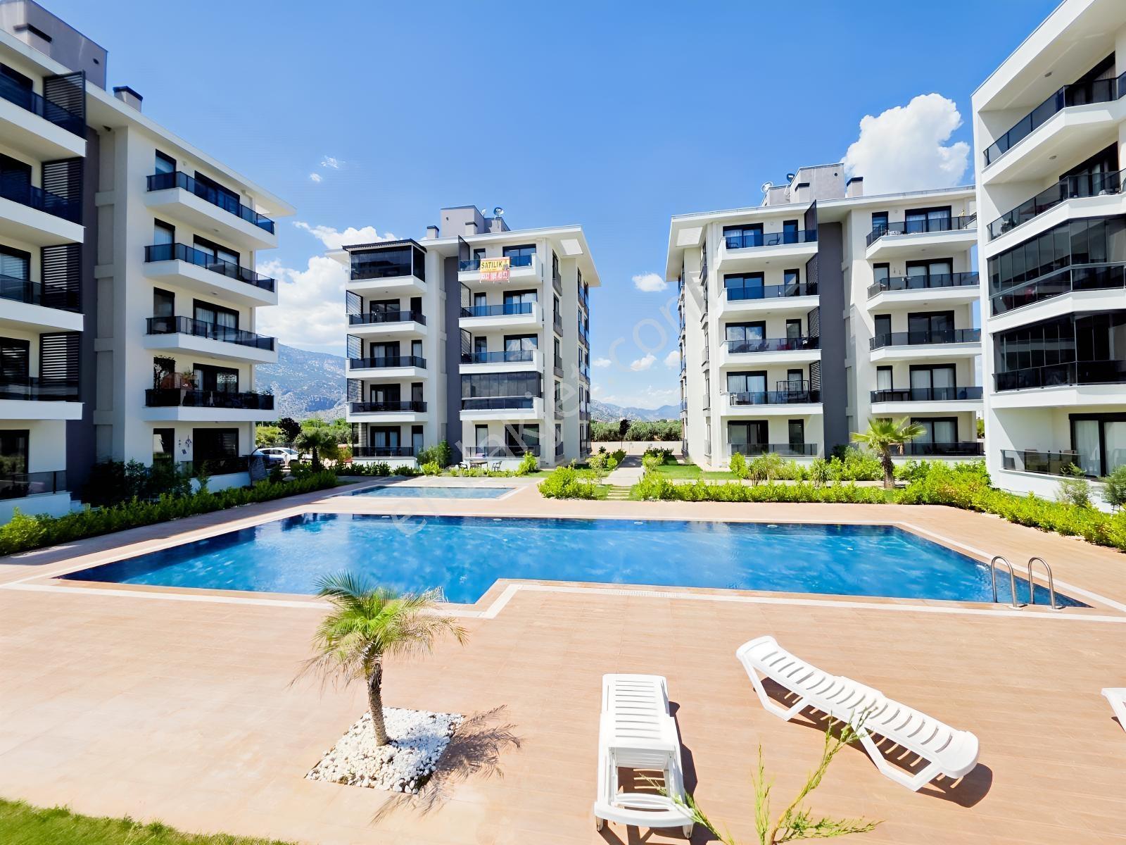 110 M2 Geniş 2+1 / Havuz Ve Dağ Manzaralı / Cam Balkonlu - Görsel 9