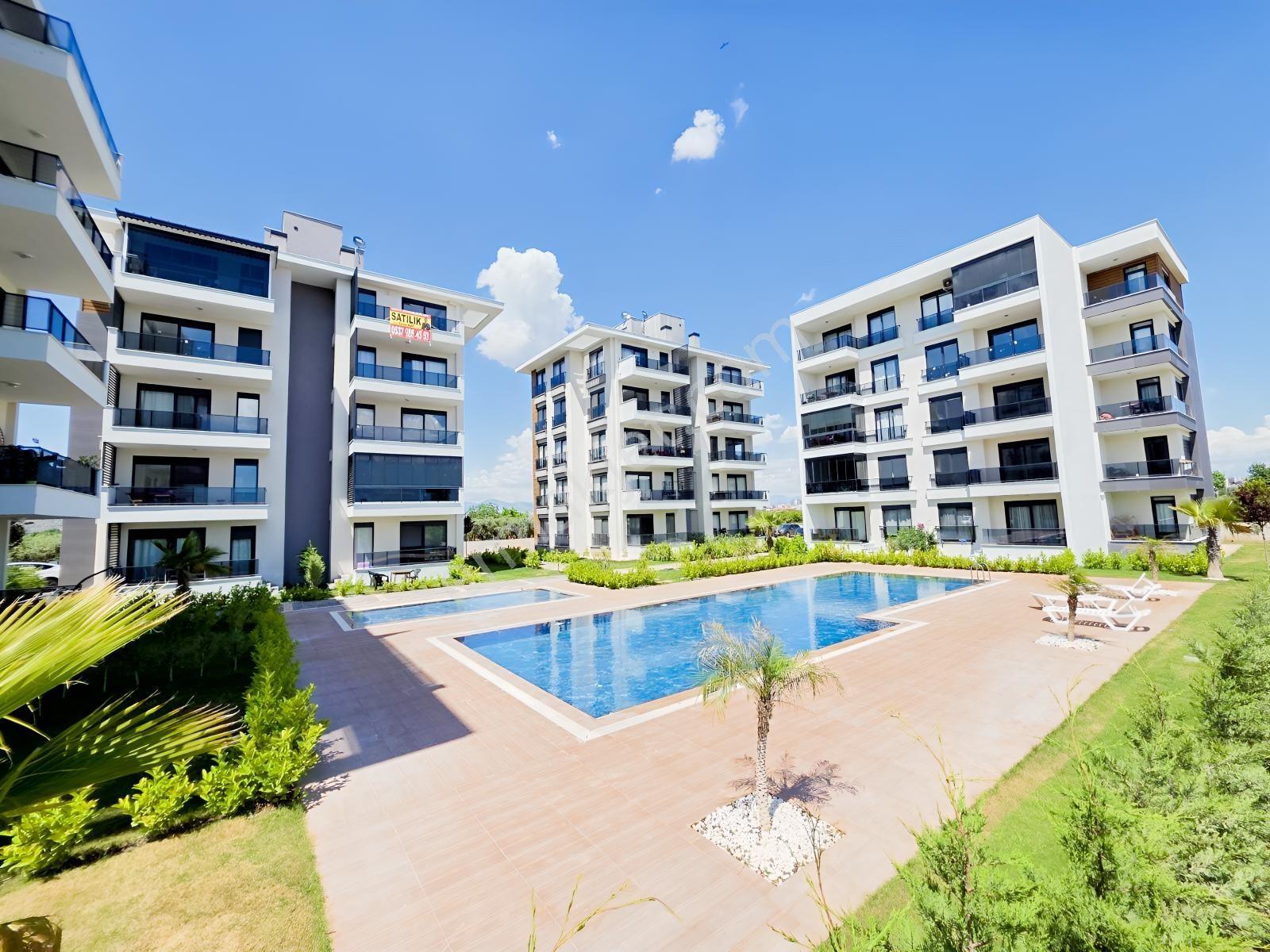 110 M2 Geniş 2+1 / Havuz Ve Dağ Manzaralı / Cam Balkonlu - Görsel 10