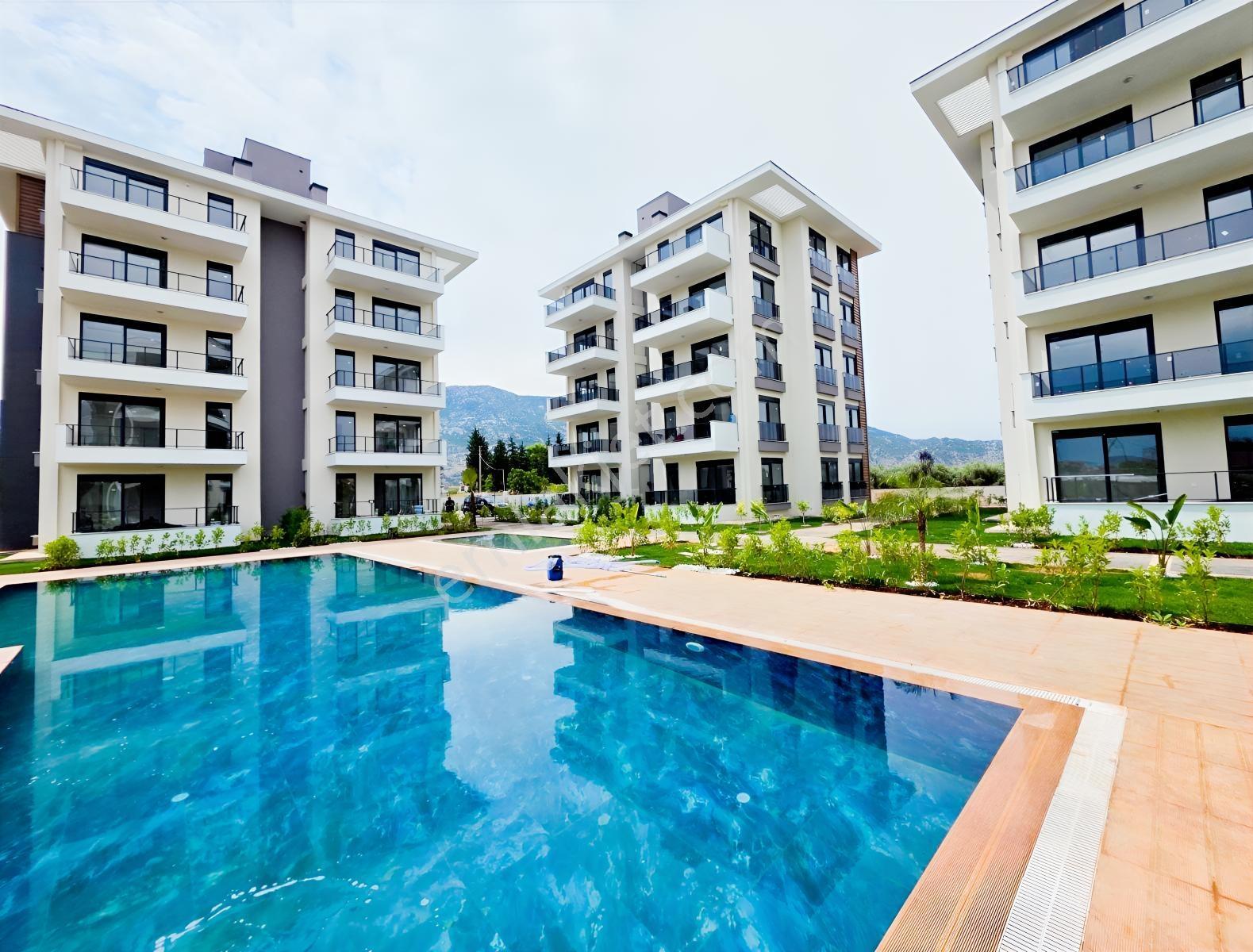 110 M2 Geniş 2+1 / Havuz Ve Dağ Manzaralı / Cam Balkonlu - Görsel 19