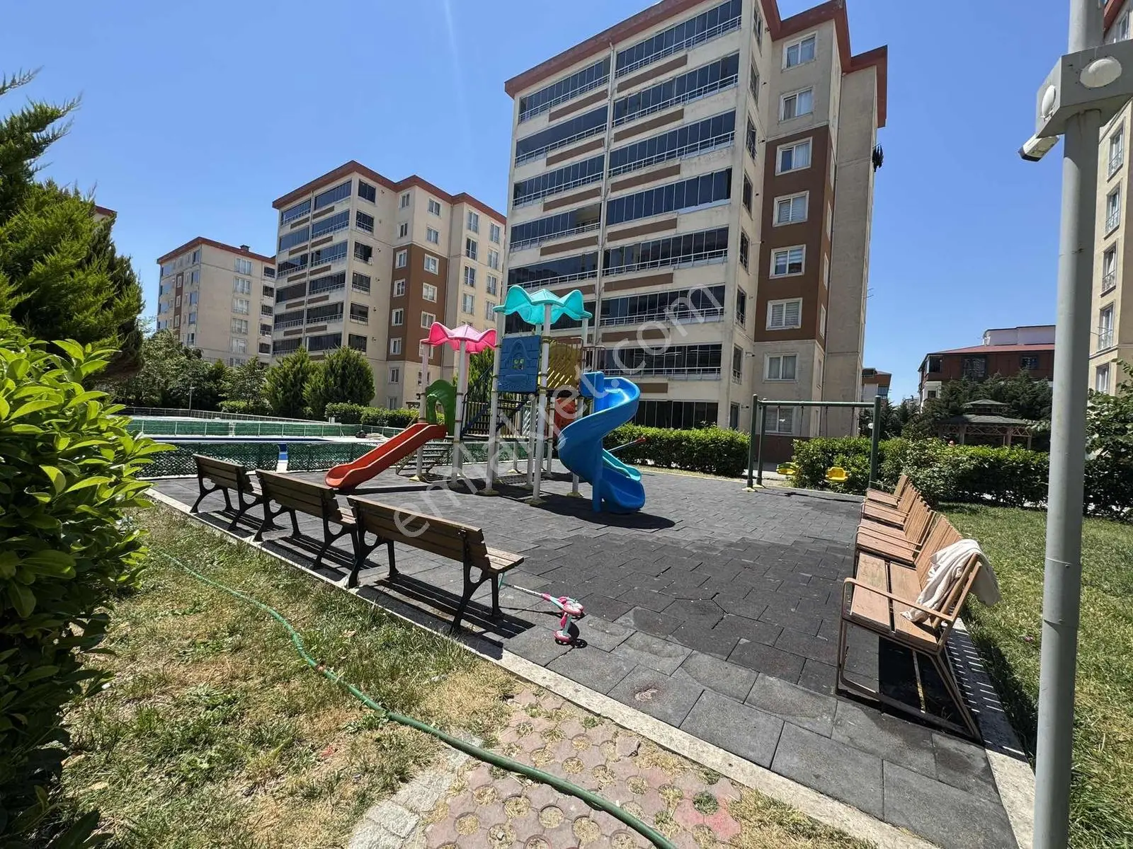 3+1 Hastane Dibi Havuzlu Site İçinde Ön Cephe Çift Balkonlu