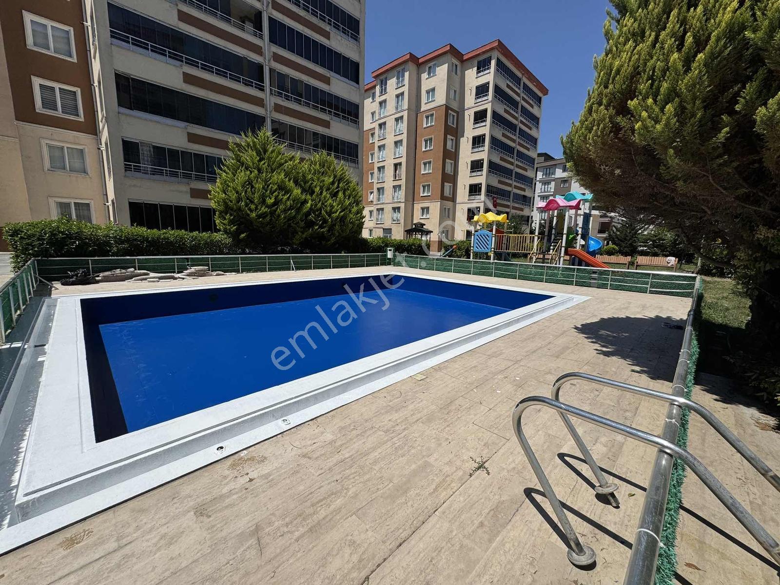 3+1 Hastane Dibi Havuzlu Site İçinde Ön Cephe Çift Balkonlu - Görsel 9