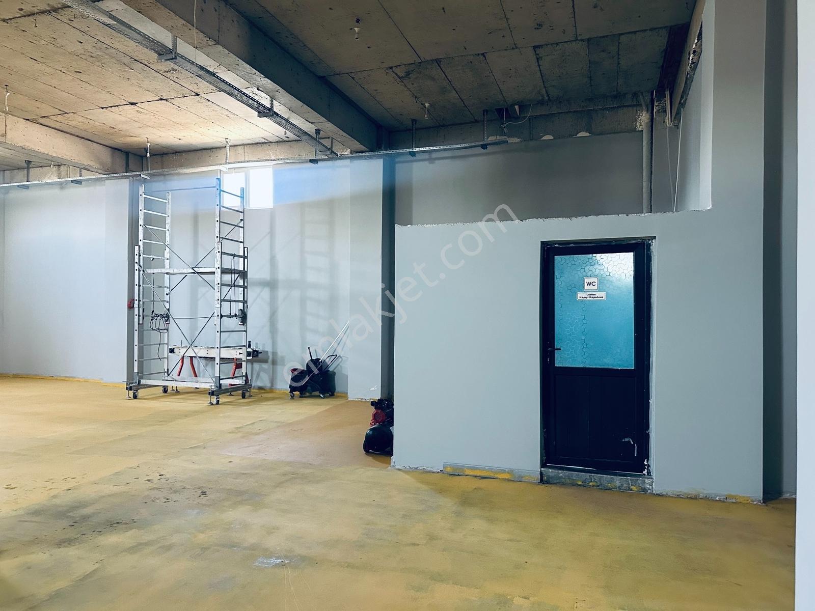 Remax Yeni'den Sanayi Sitesinde Kiralık 900 M² Kiralık İşyeri - Görsel 24
