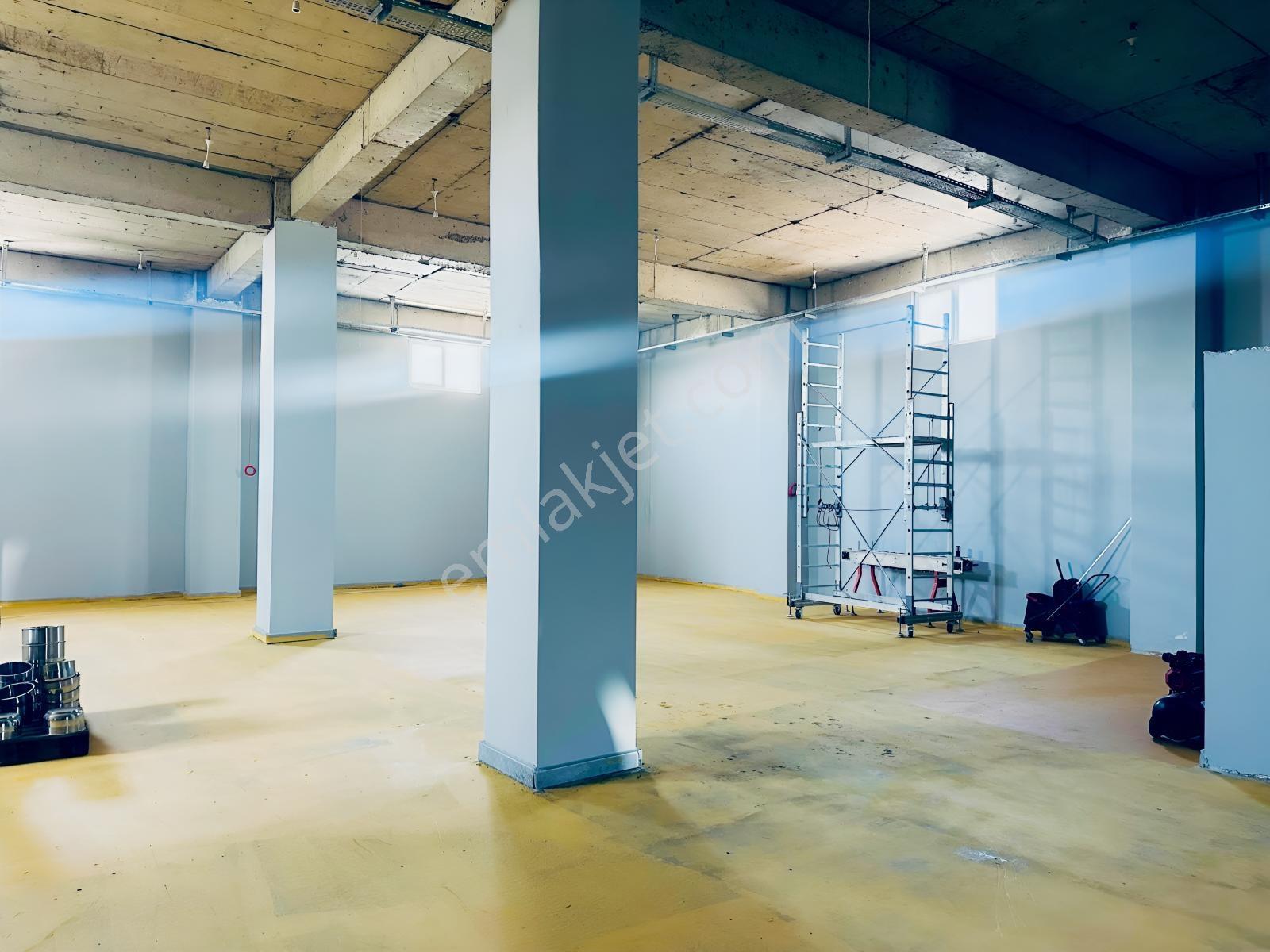 Remax Yeni'den Sanayi Sitesinde Kiralık 900 M² Kiralık İşyeri - Görsel 21