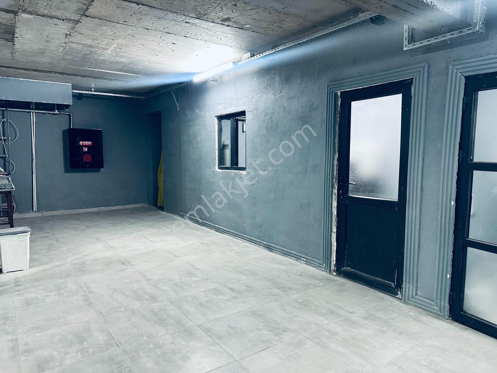 Remax Yeni'den Sanayi Sitesinde Kiralık 900 M² Kiralık İşyeri - Görsel 14