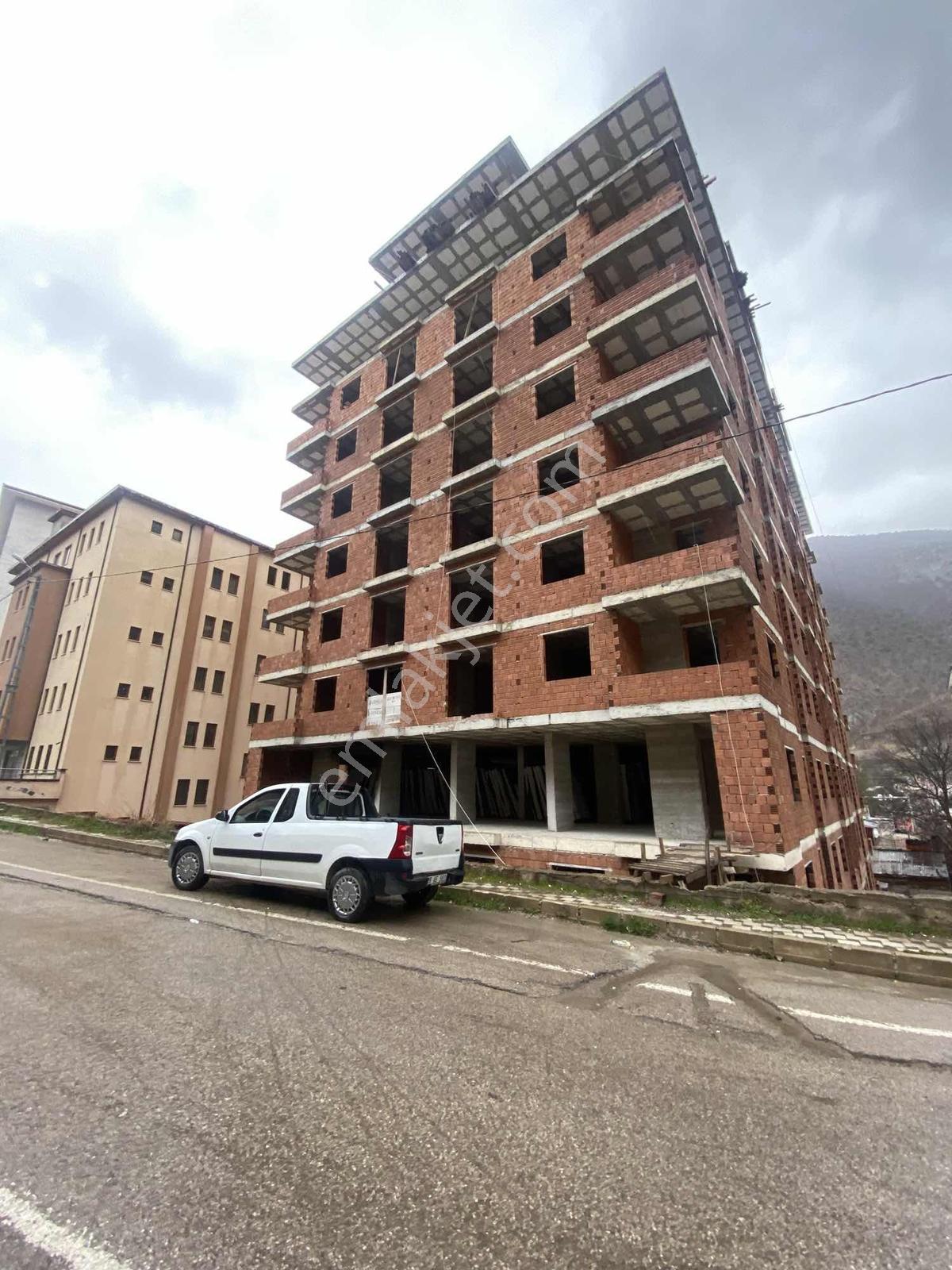 2y Duman Emlak'tan Gözde Konumda Yatırımlık 1+1 Satılık Daire