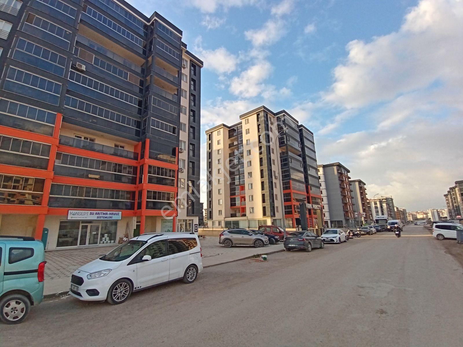 Çanakkale Esenler'de Site İçerisinde Arakat Sıfır 1+1 Kiralık Daire - Görsel 26