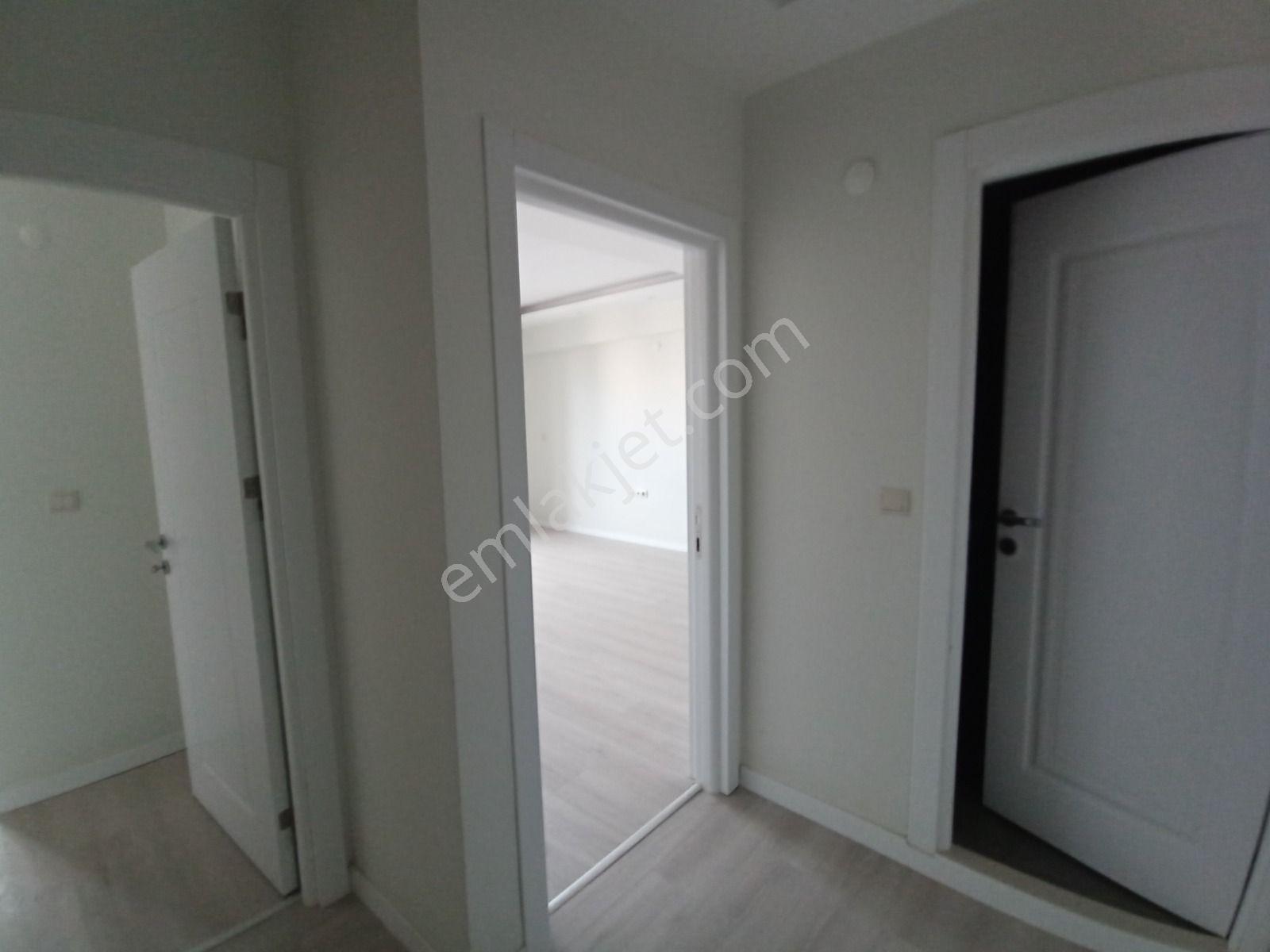 Çanakkale Esenler'de Site İçerisinde Arakat Sıfır 1+1 Kiralık Daire - Görsel 9