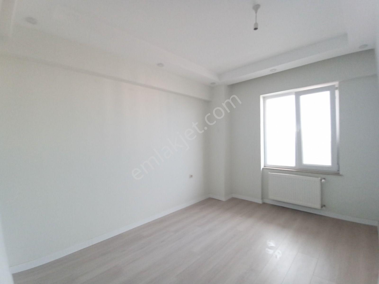 Çanakkale Esenler'de Site İçerisinde Arakat Sıfır 1+1 Kiralık Daire - Görsel 14
