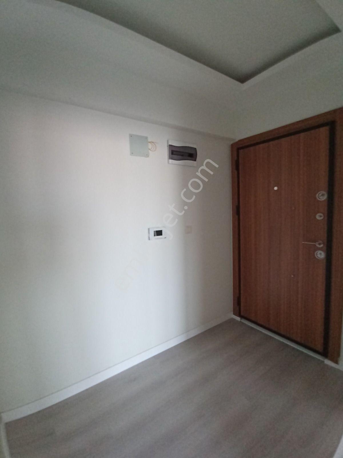 Çanakkale Esenler'de Site İçerisinde Arakat Sıfır 1+1 Kiralık Daire - Görsel 8