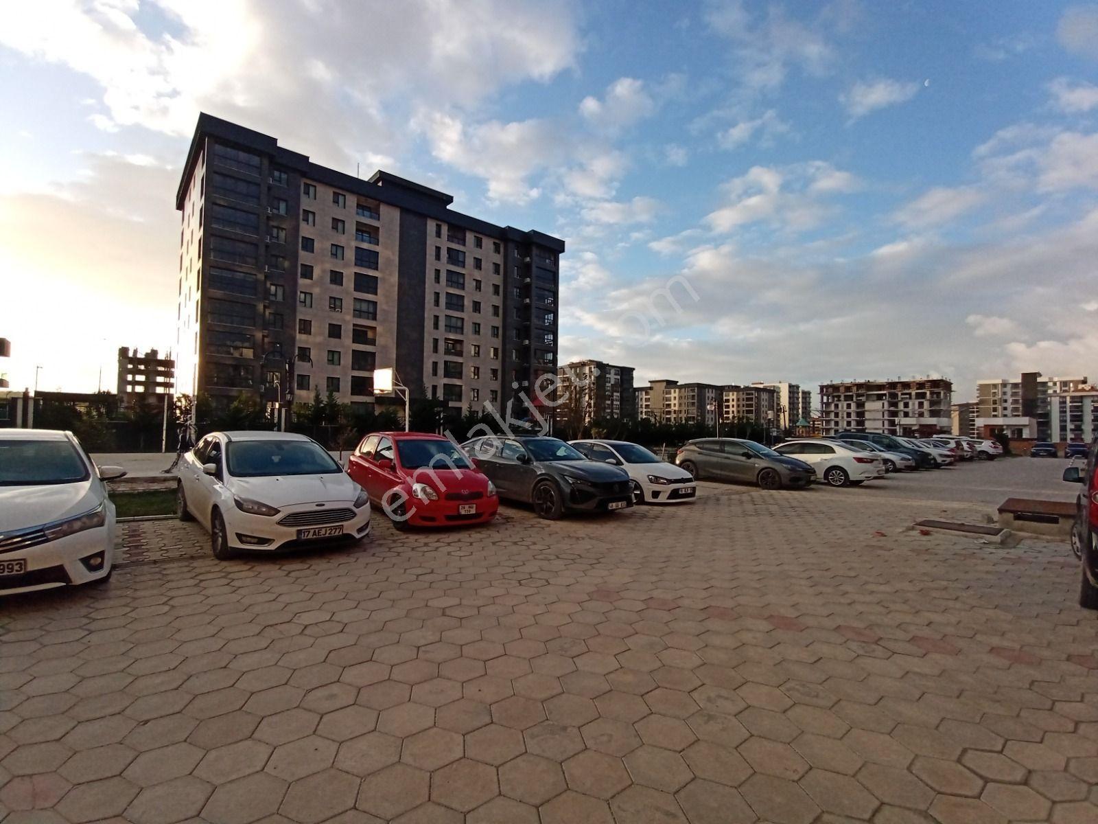 Çanakkale Esenler'de Site İçerisinde Arakat Sıfır 1+1 Kiralık Daire - Görsel 4