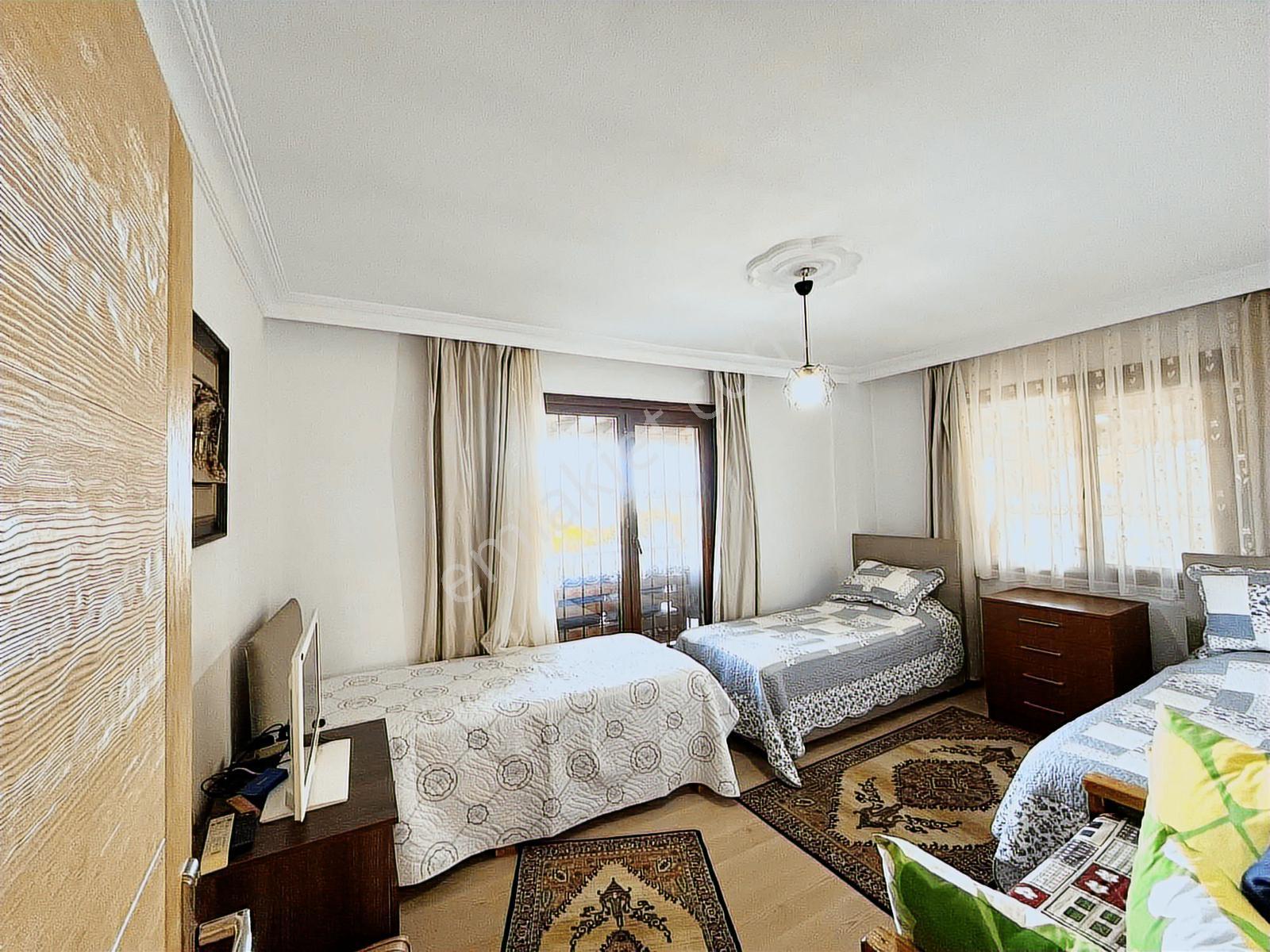 Remax Akın Seyhan Doğa İle İç İçe Fırsat 5+3 Villa - Görsel 28