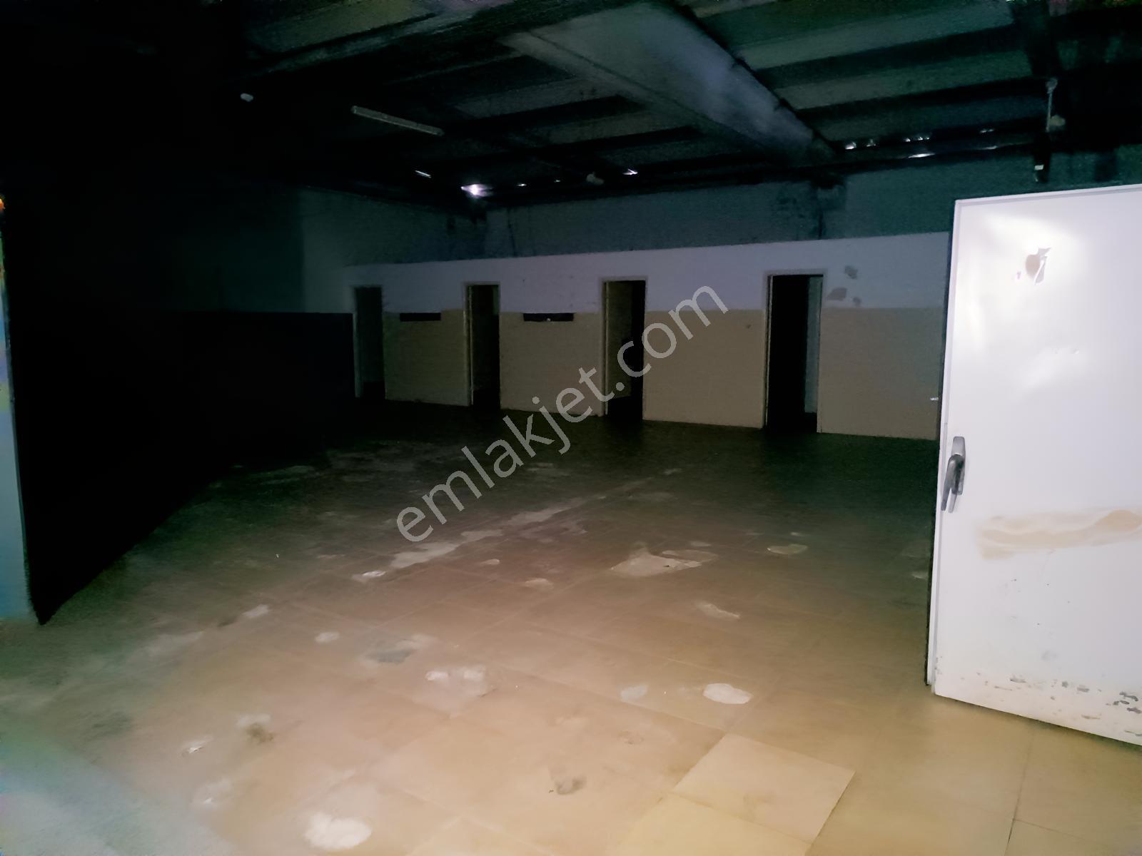 Söke Priene Avm'de Eski Migrosun Olduğu 1.200 M2 Mağaza Kiralık - Görsel 18