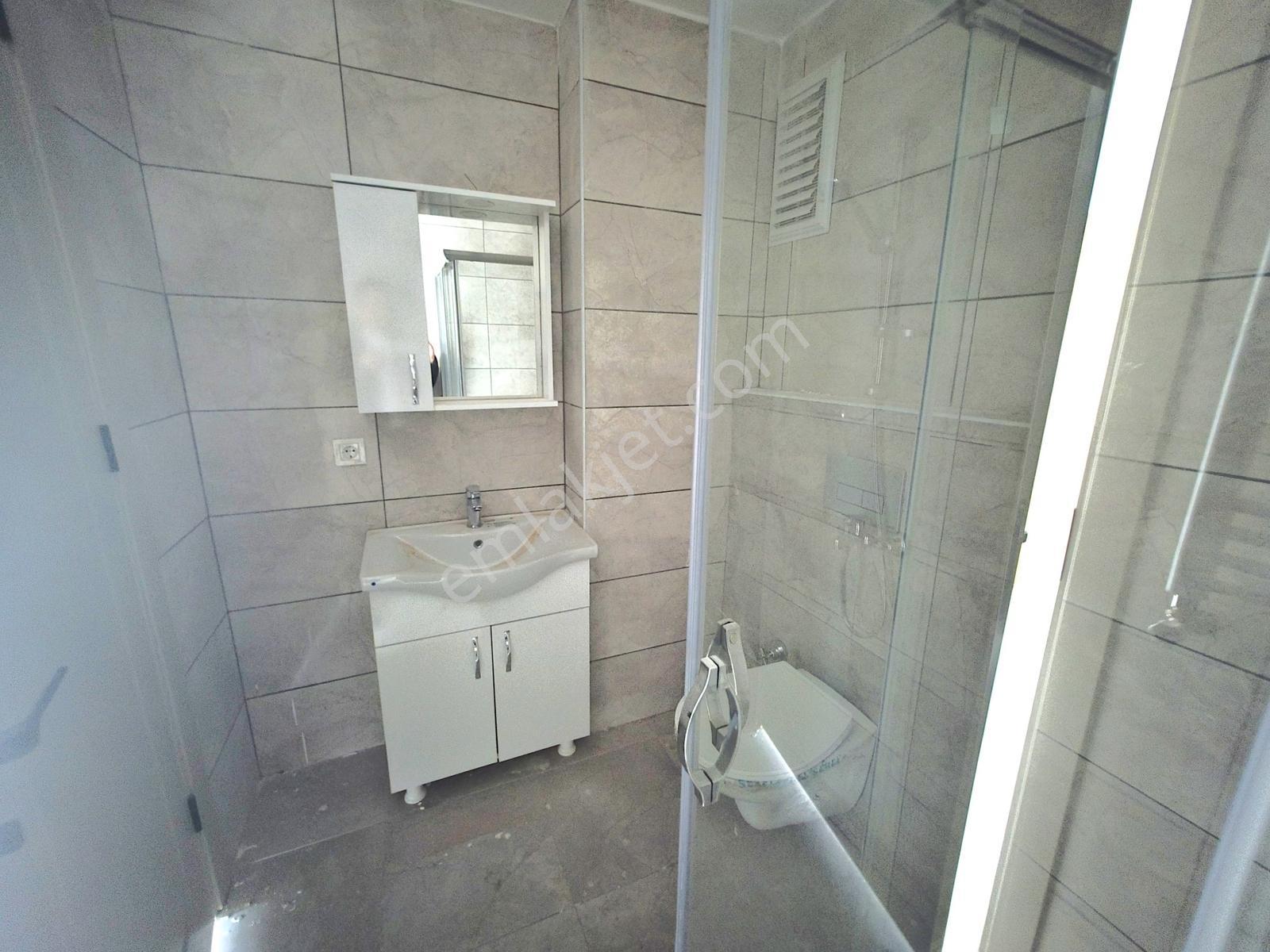Remax'tan Satılık E-5 Cephe Metrobüs Dibi 2+1 Daire / Home Ofis - Görsel 6