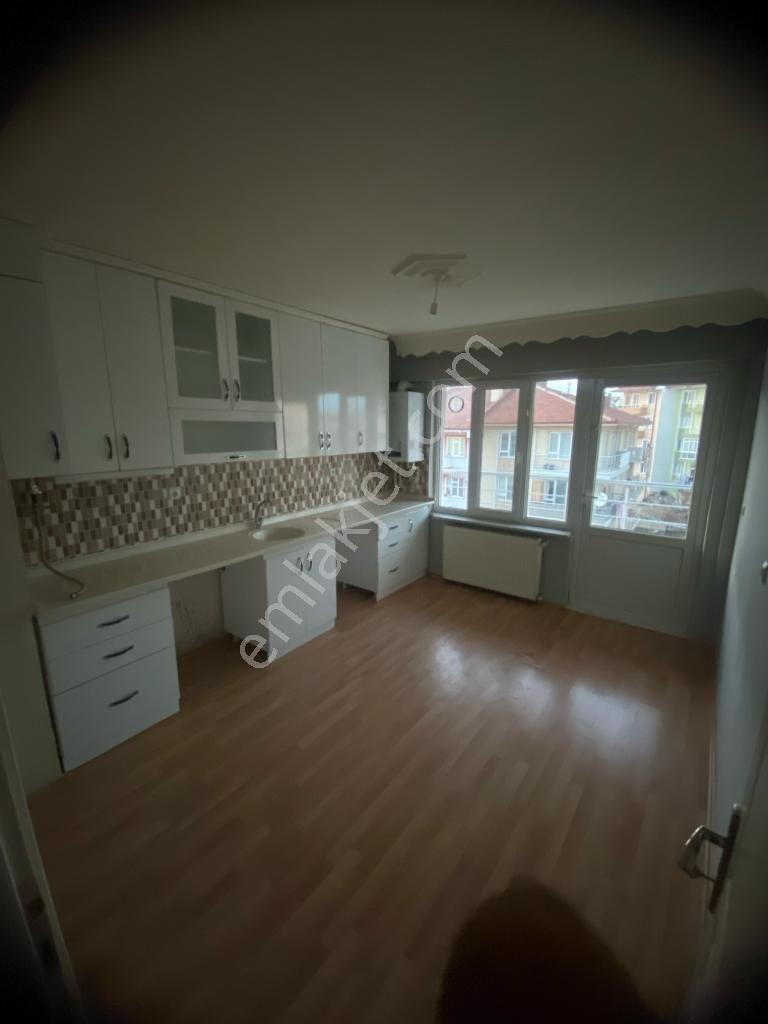 Asel'den Z.tepe Ana Merkezde Köşe 3+1 Bakımlı Daire