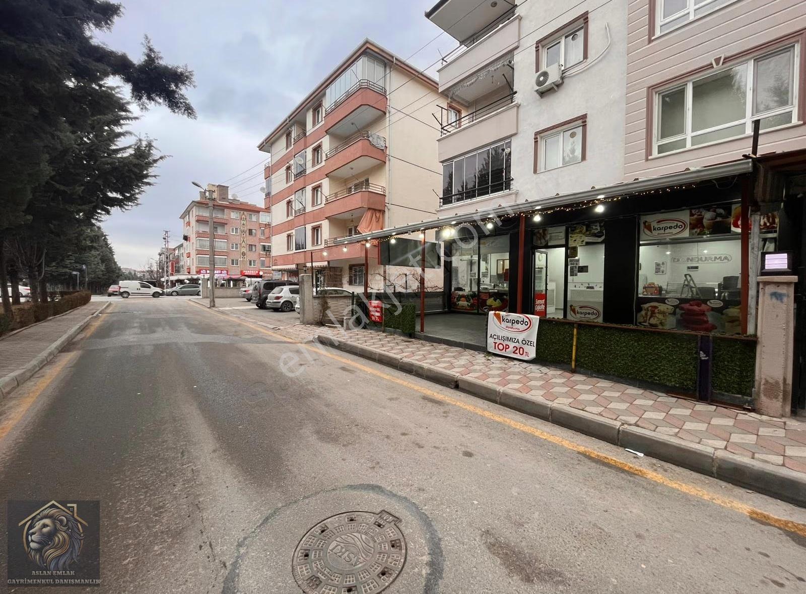 Full Yapılı Geniş Cepheli Park Karşısı Cadde Dibi Satılık Dükkan - Görsel 4