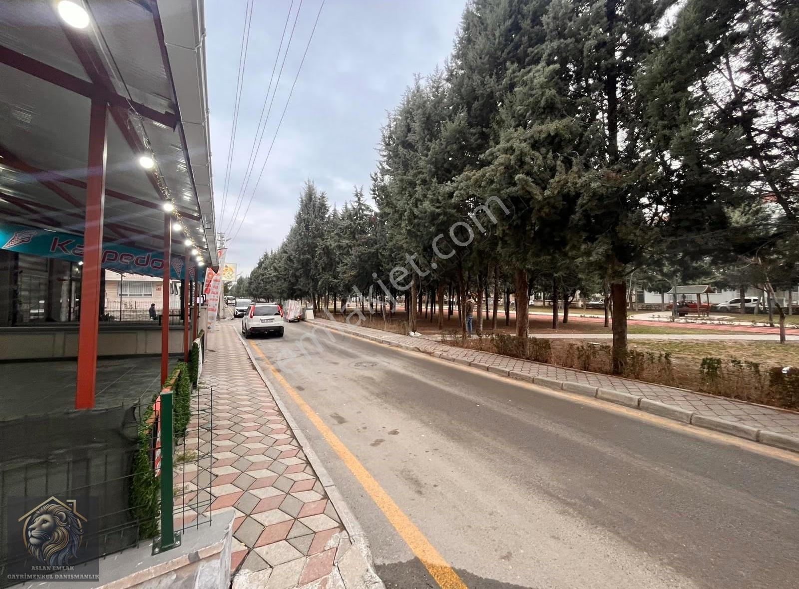 Full Yapılı Geniş Cepheli Park Karşısı Cadde Dibi Satılık Dükkan - Görsel 15
