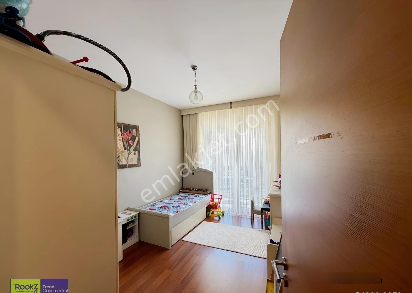 Sancaktepe Sultanlar Karat Sitesinde Lüks 4+1 Bahçe Katı Fırsatı - Görsel 15