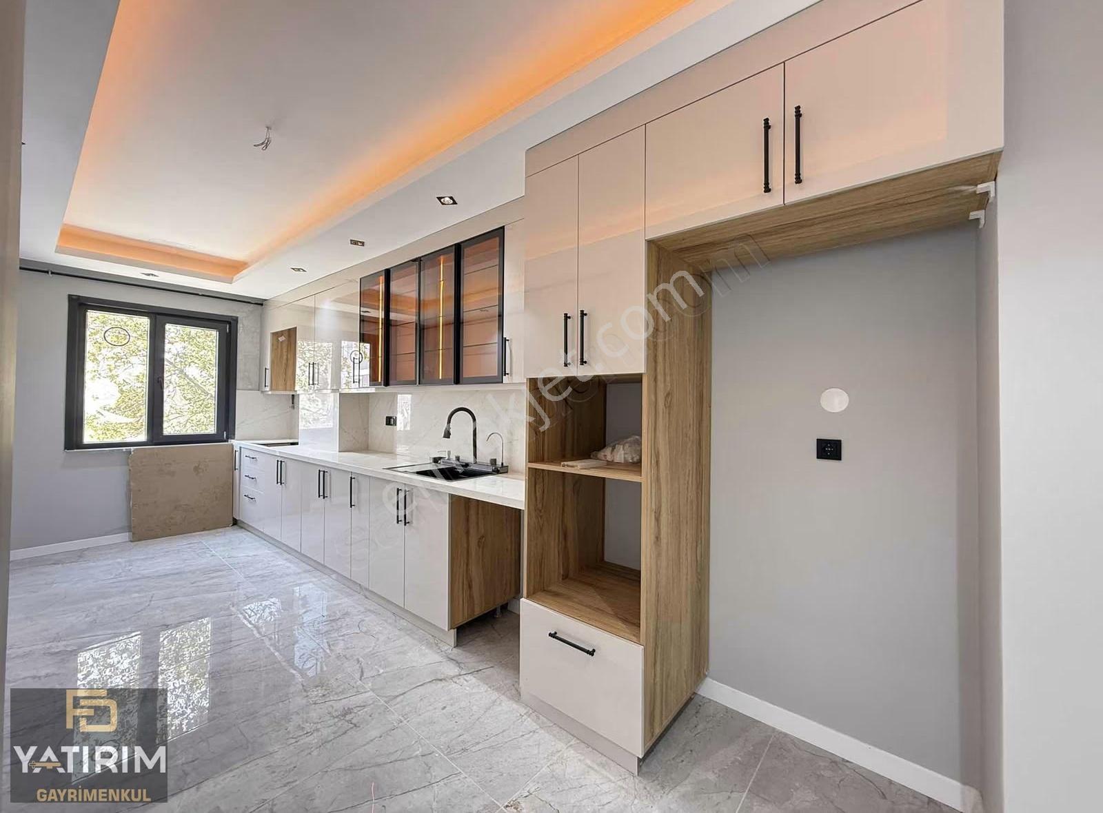 Millet Bahçesi Ve Hastane Yakını Lüks 3+1 120 M2 Ara Kat - Görsel 6