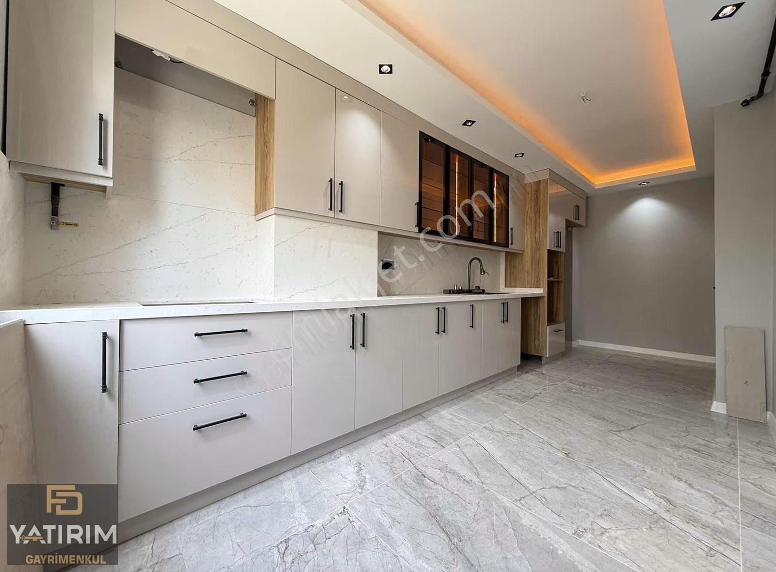 Millet Bahçesi Ve Hastane Yakını Lüks 3+1 120 M2 Ara Kat - Görsel 3