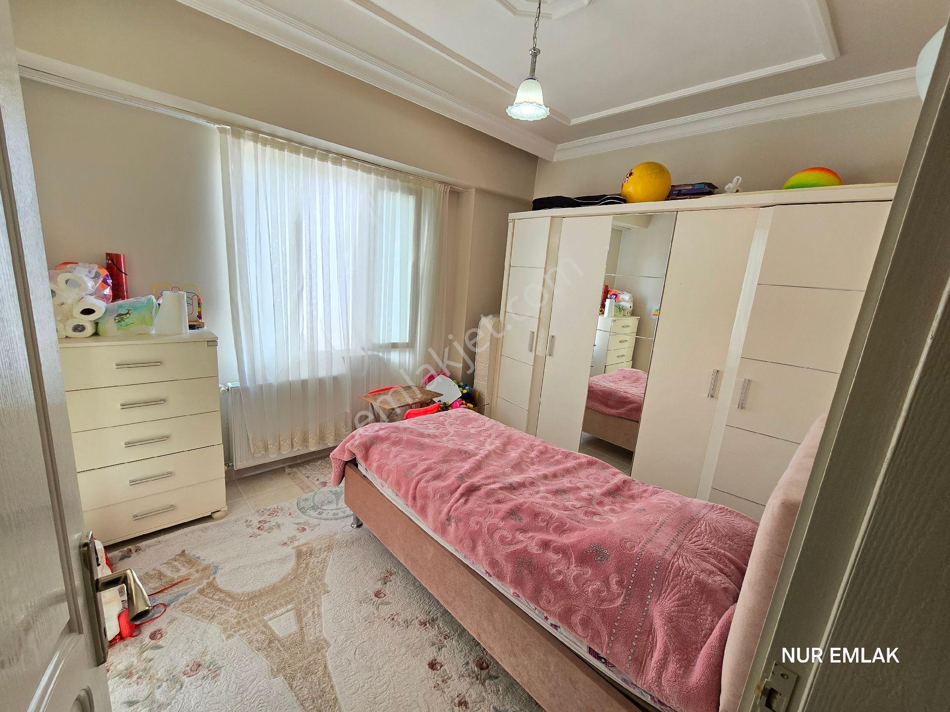 Şenevler Vefa Cami Yanı Park Manzaralı 3+1 Daire **nur Emlak ** - Görsel 14