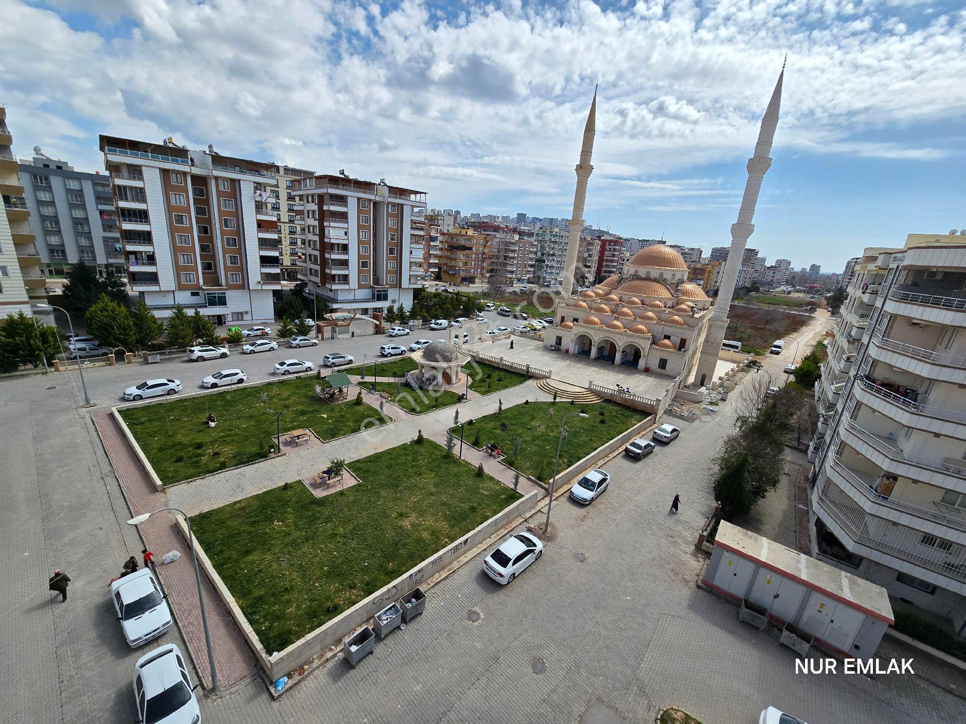 Şenevler Vefa Cami Yanı Park Manzaralı 3+1 Daire **nur Emlak **