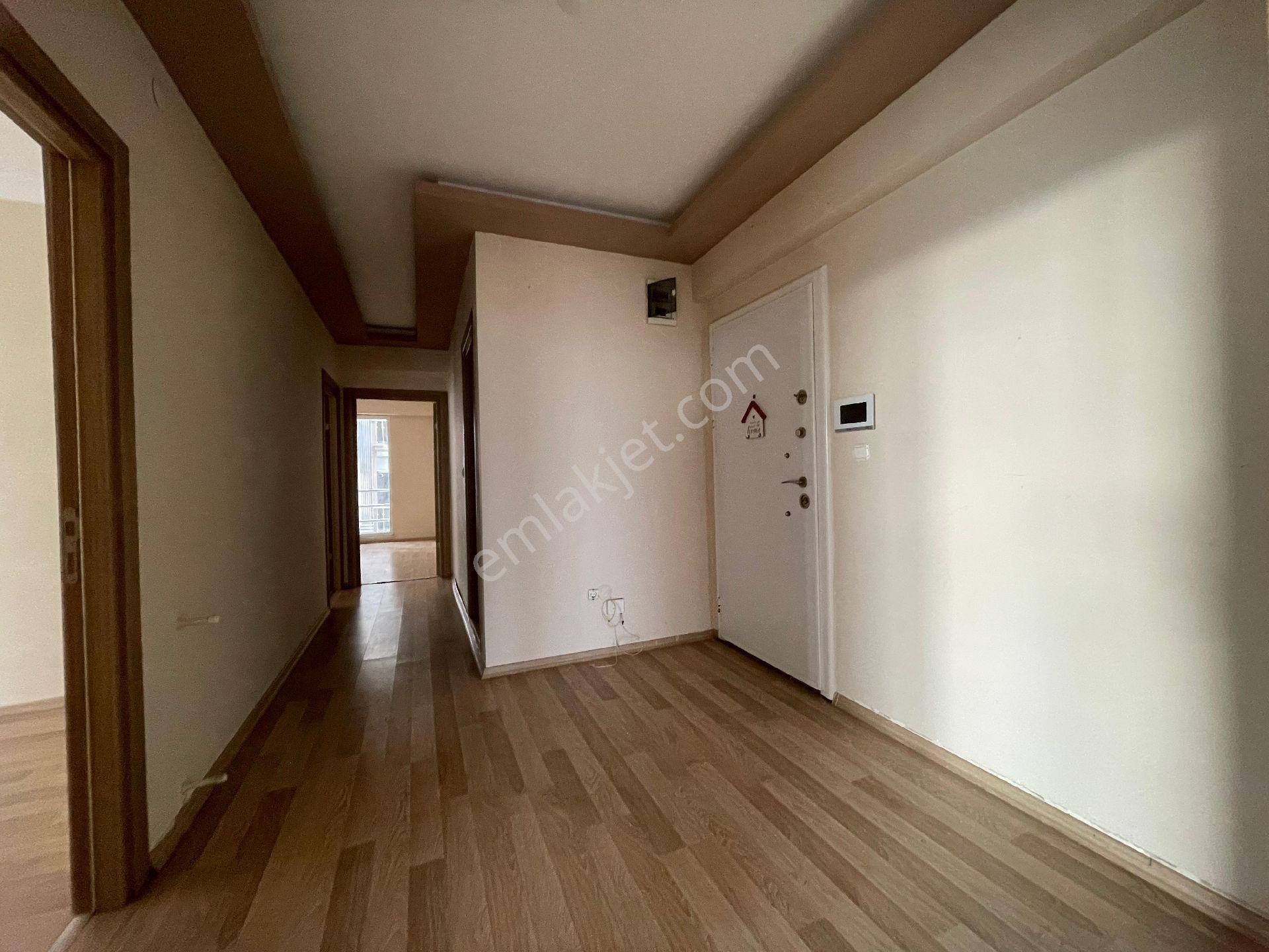 Edremit Atatürk Mahallesi 3+1 Geniş Kiralık Daire - Görsel 11