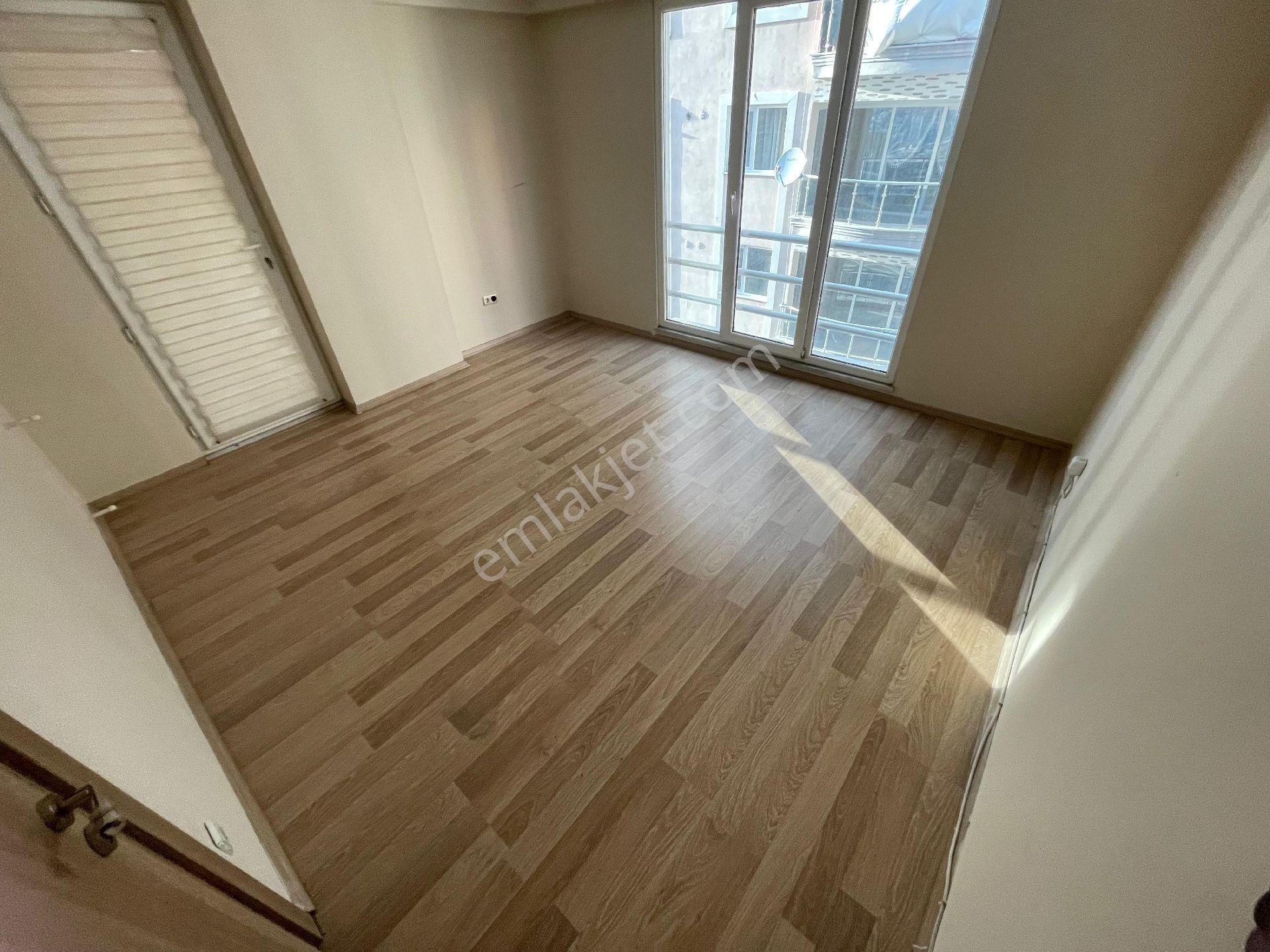 Edremit Atatürk Mahallesi 3+1 Geniş Kiralık Daire - Görsel 13