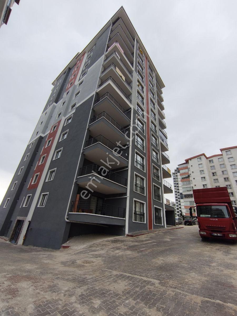 Şentepe Avcılar'da Site'de Süper Lüks Sıfır 3+1, Pazarlıklı - Görsel 27