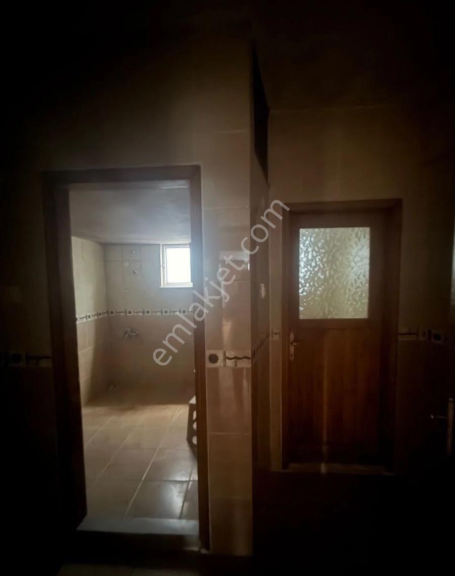 Tuğba Emlak’tan Atatürk Mahallesi’nde Deniz Manzaralı Kiralık Daire Seçenekleri.. - Görsel 15