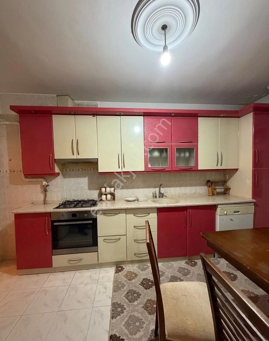 Tuğba Emlak’tan Atatürk Mahallesi Yunus Emre Sitesi’nde Doğalgazlı Asansörlü Full Eşyalı 3+1 Kiralık - Görsel 23