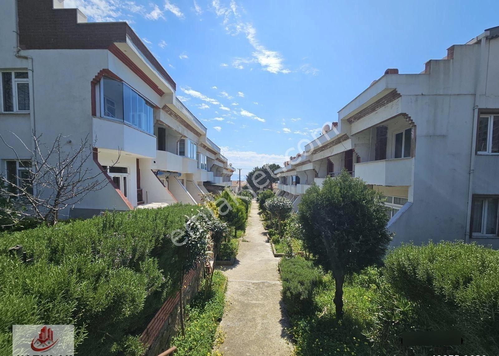 Ay Emlak'tan Armutlu Havuzlu Ak Hayat Sitesi İçinde Tripleks - Görsel 32