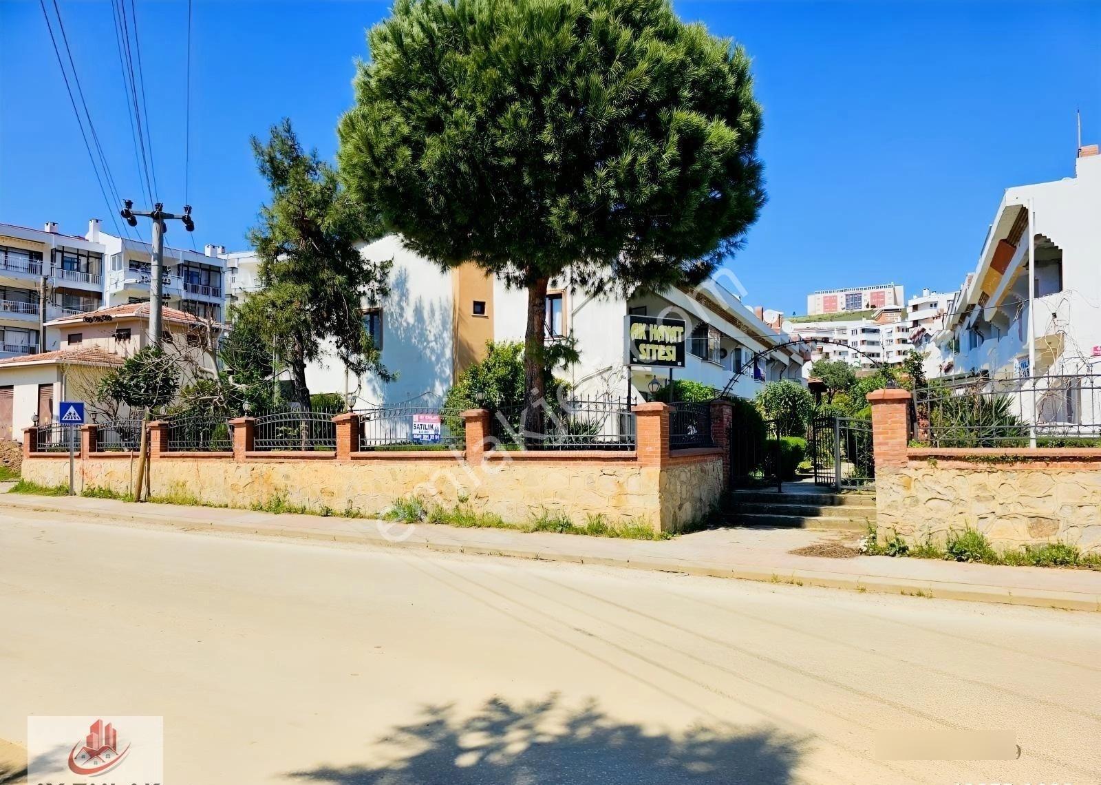 Ay Emlak'tan Armutlu Havuzlu Ak Hayat Sitesi İçinde Tripleks - Görsel 13