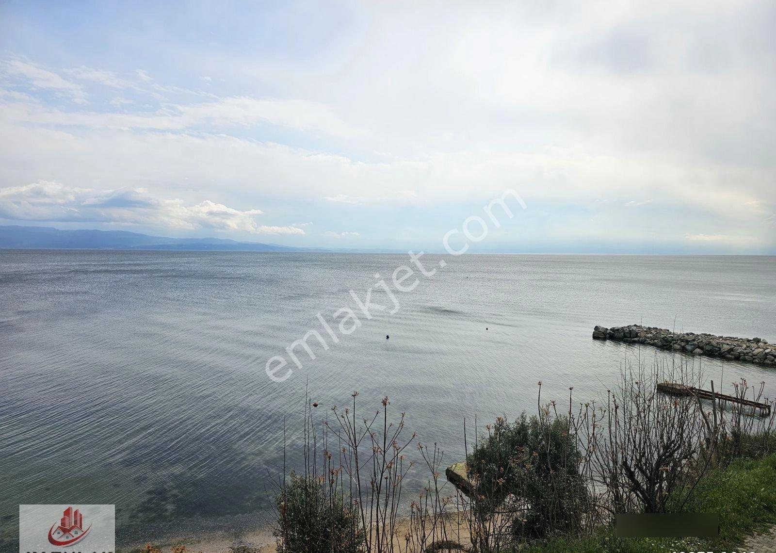 Ay Emlak'tan Denize Sıfır Konum Deniz Manzaralı 2+1 Daire - Görsel 29
