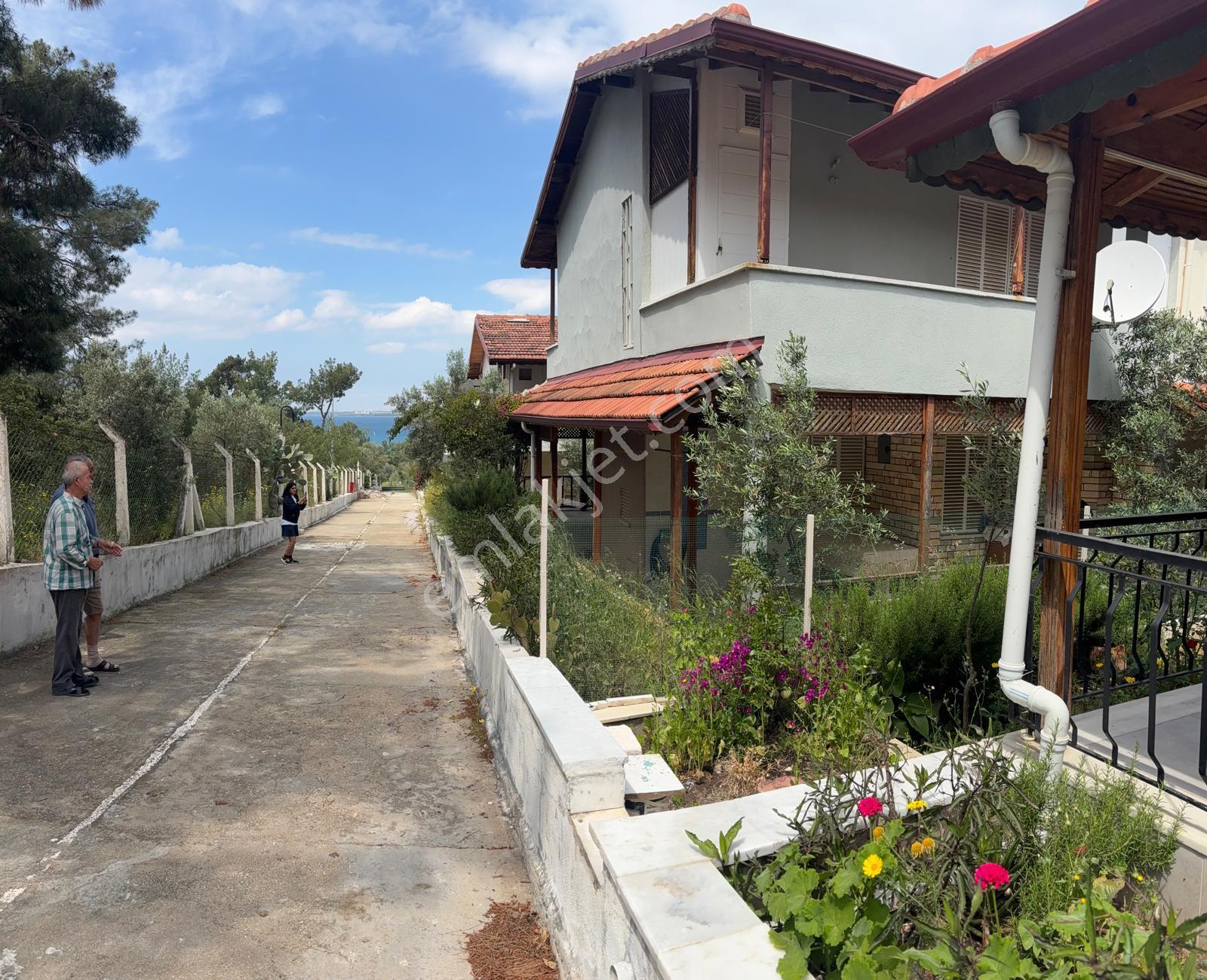 Doğa Ve Denizin Eşsiz Birleşimi Akbük Çamlıkoy Sitesi - Görsel 4