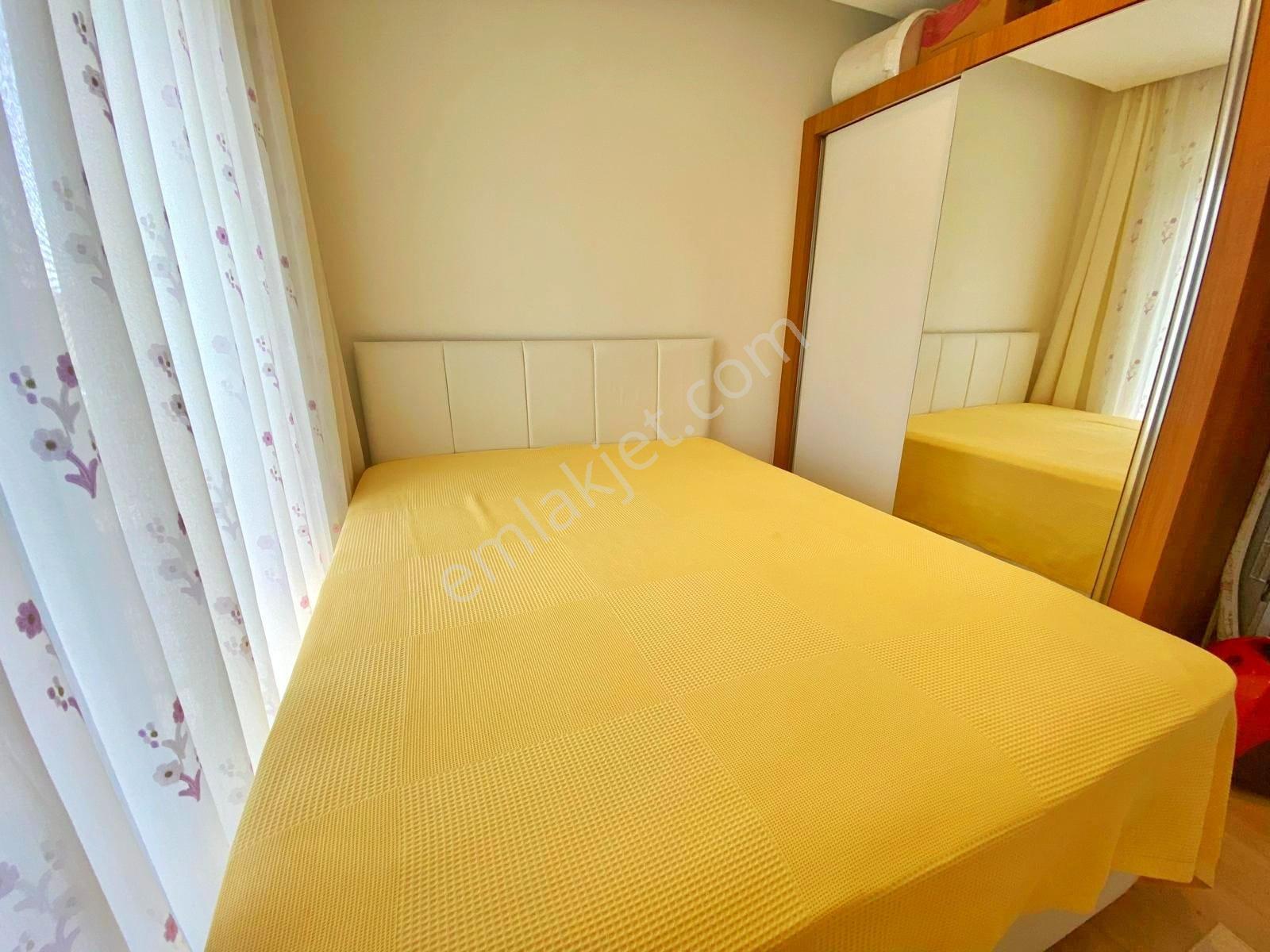 Kuşadası Yavansu'da Eşyalı Köşe Konum Bahçeli 3+1 Villa - Görsel 32