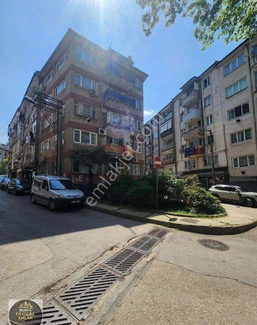 3 Cepheli Satılık Daire