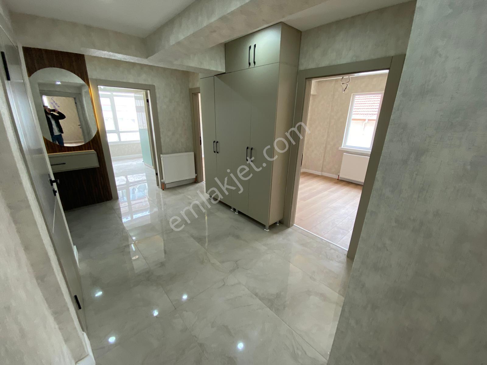 Selçuklu Mah. Ara Katta Salon Bağımsız Yapılı Satılık Daire - Görsel 22