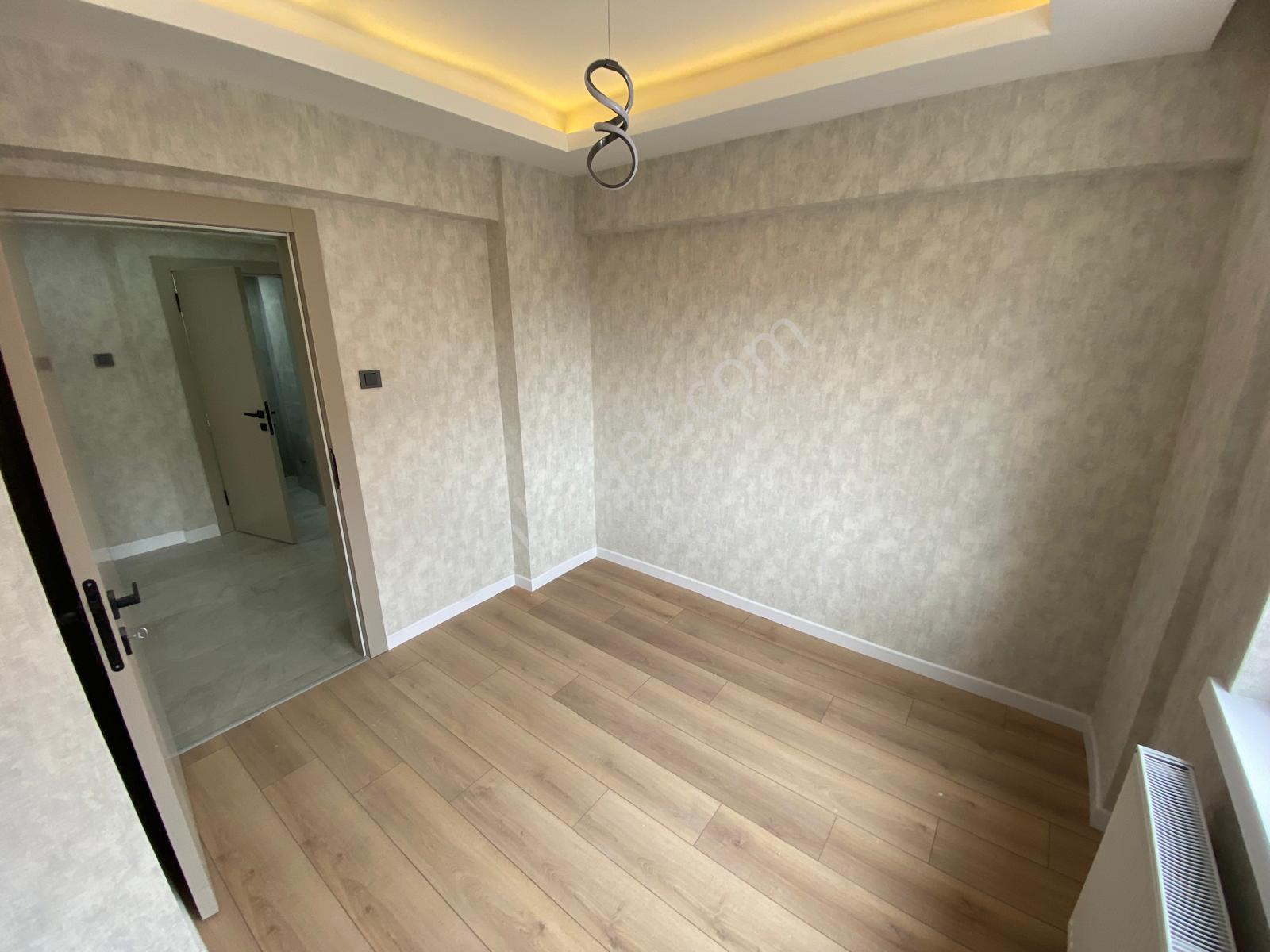 Selçuklu Mah. Ara Katta Salon Bağımsız Yapılı Satılık Daire - Görsel 9