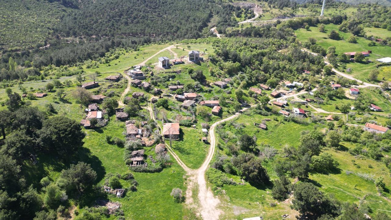 Havran Kocadağ'da Eski Köy Merkezinde Satılık Tarla - Görsel 2