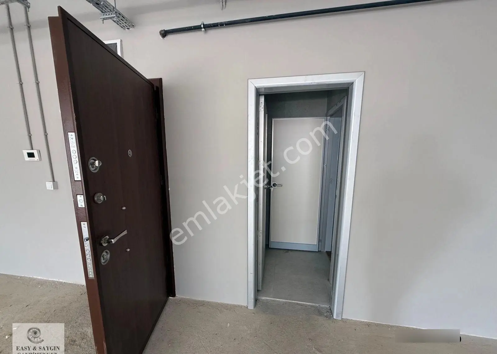 Çağlayan Adliyesi Karşısında Tam Kat 180 M2 Sıfır İçi Bölünmemiş Noter V.b. Uygun - Görsel 2